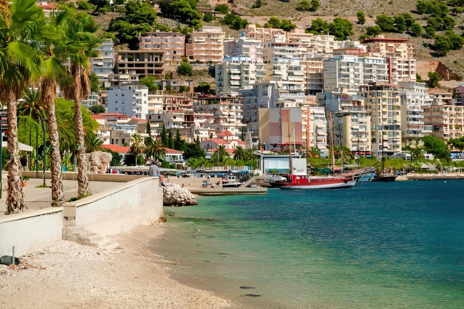 Sea Breeze Apartment Sarandë Eksteriør billede